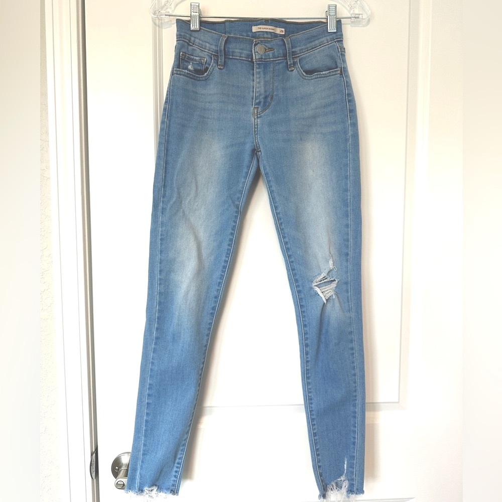 Levi’s 710 Super Skinny Jeans Size 26 UGC